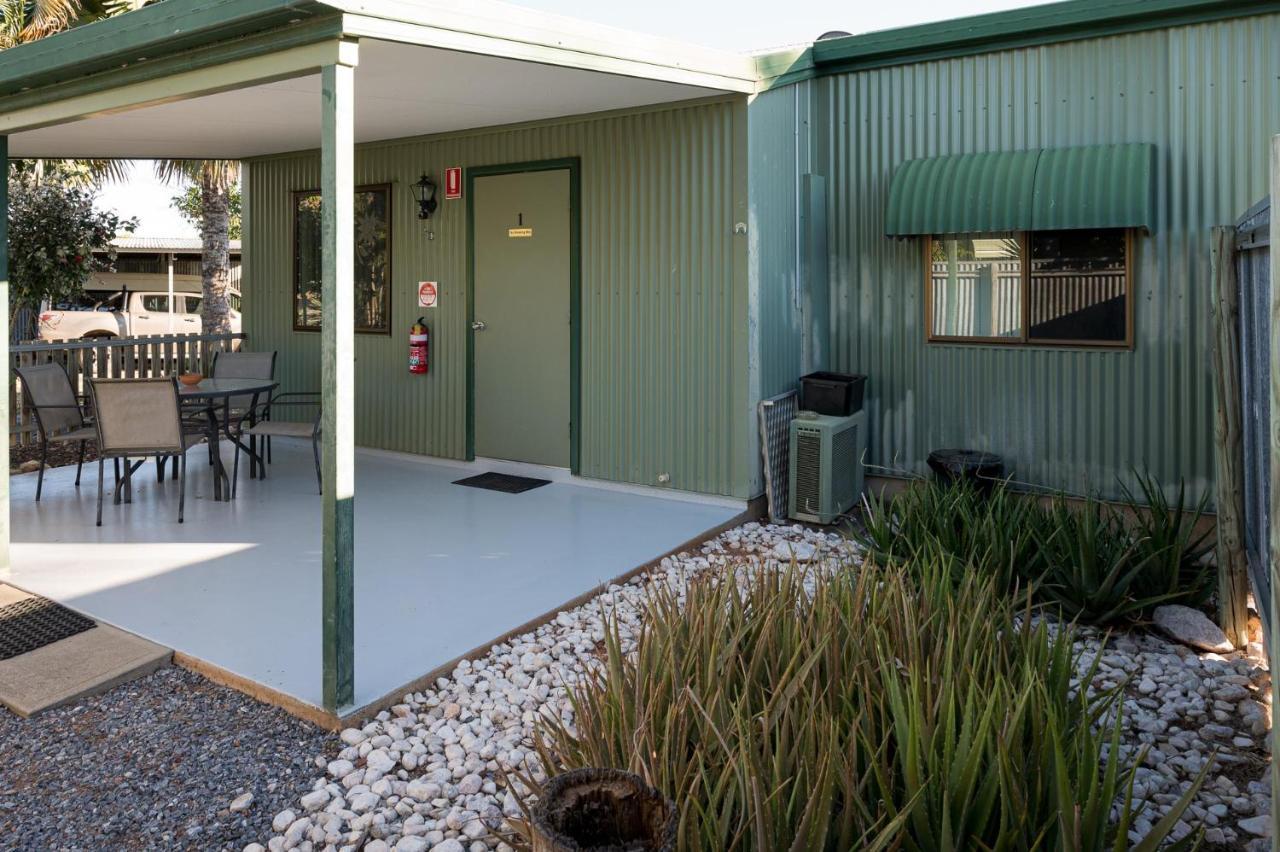 Chillagoe Cabins And Tours Exteriör bild