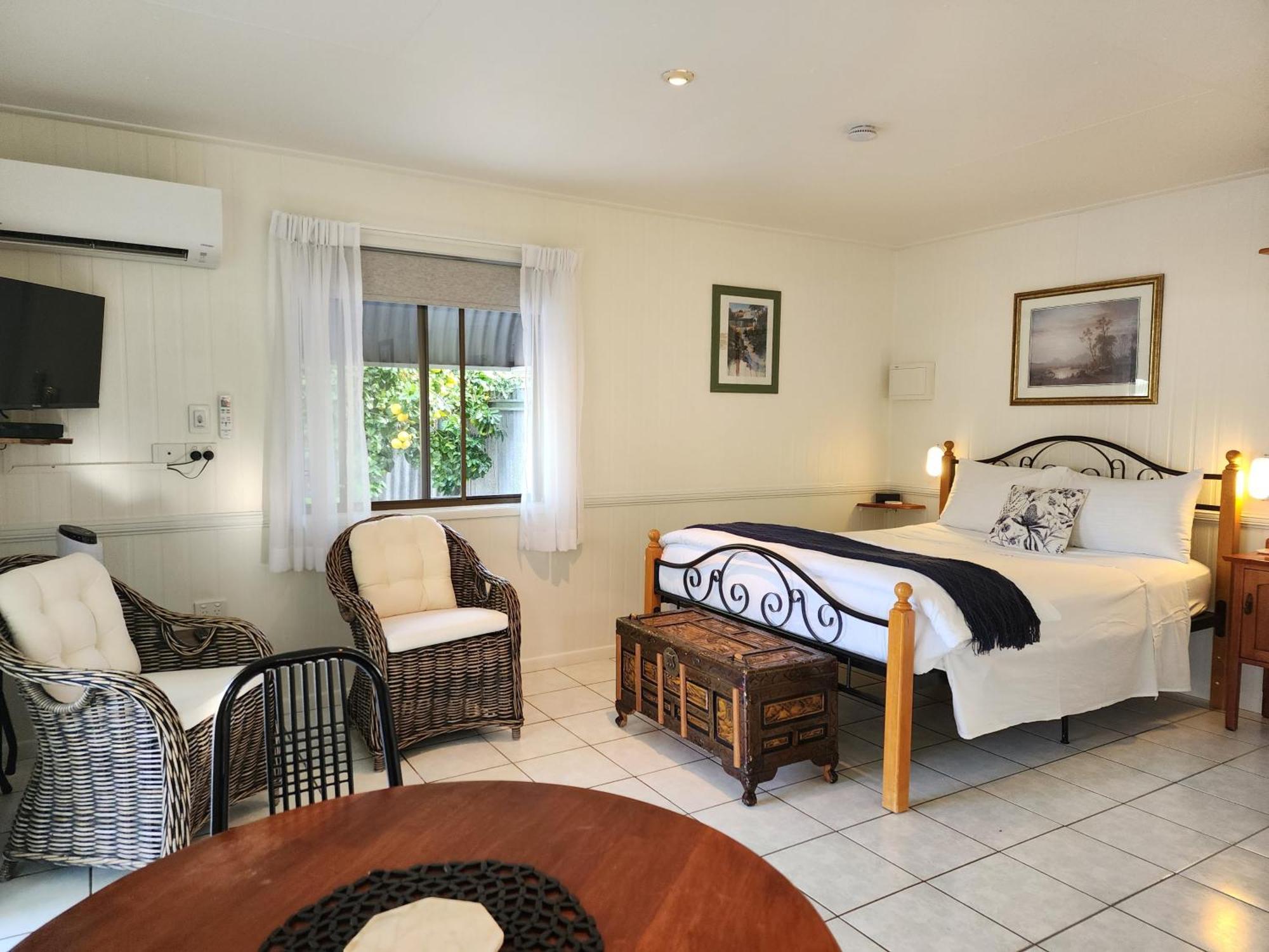 Chillagoe Cabins And Tours Exteriör bild